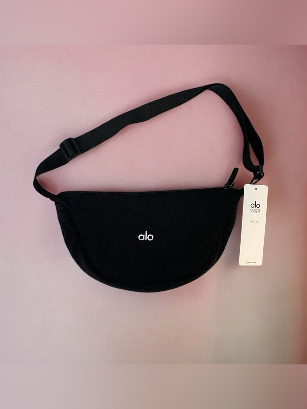 ⭐️ALO Yoga Black Crescent Crossbody Bag
